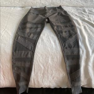 Lululemon tights